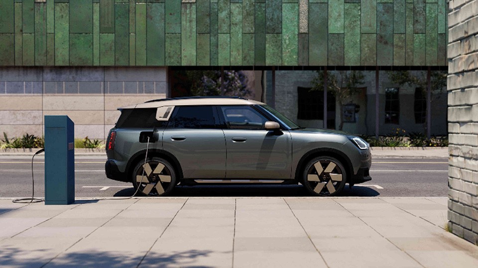 The MINI Countryman.